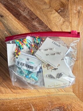 AMAZING VALUE NWT Mixed Jewelry lot - Earrings, Necklaces, Gifts